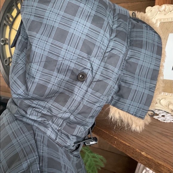 Cute Insulated Vest Size by “Precision Mountainwear”    Size L    NWT - Picture 10 of 13